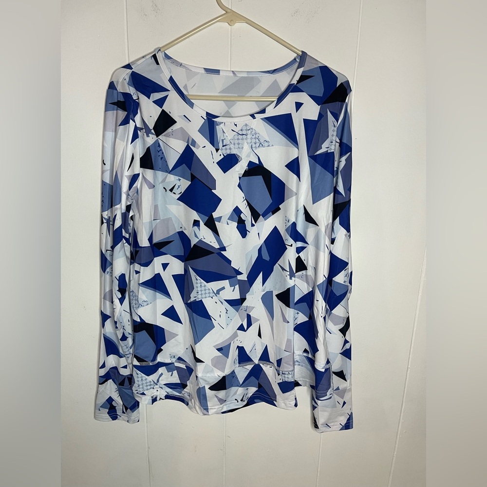 Tanst Sky Women’s Size XL Long Sleeve Shirt